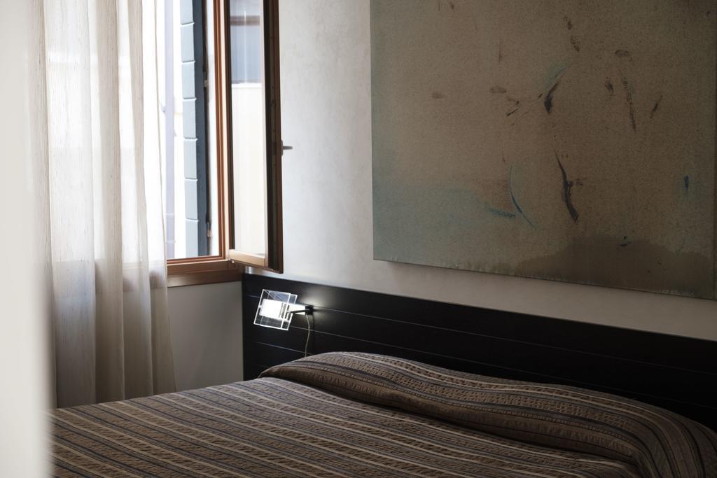 Ca' Pozzo Guest house 3*